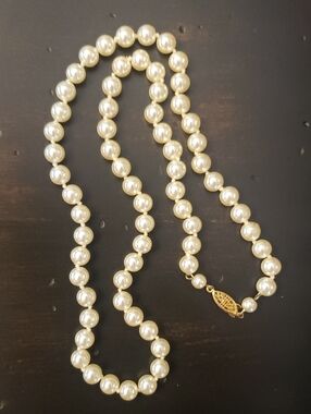 Vtg Pearl Necklace with Gold Clasp - Ivory Pearls - 24" Long